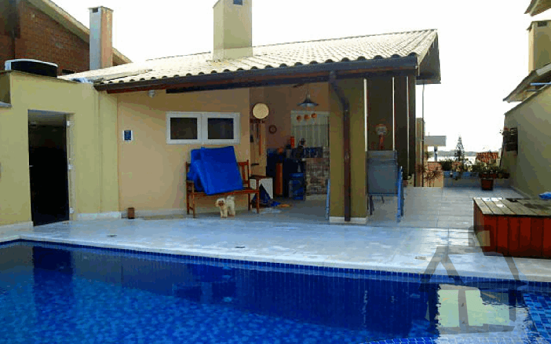 Venda de casas de alto padrão na Lagoa da Conceição