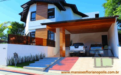 Vendo linda casa no condomínio Saulo Ramos na Lagoa da Conceição