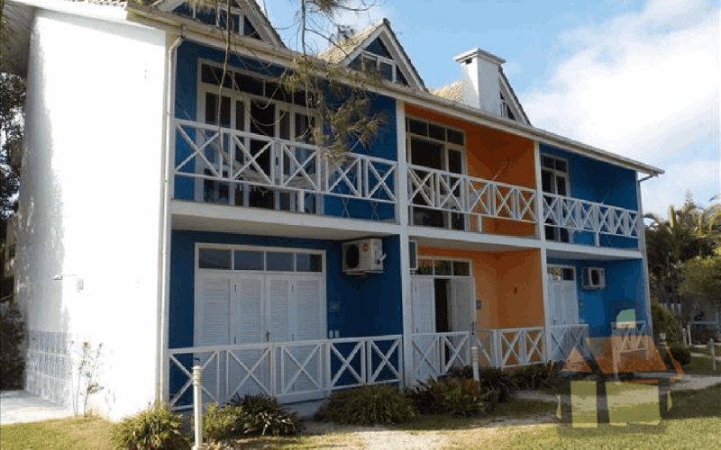 Venda de pousadas em frente ao mar em Florianópolis