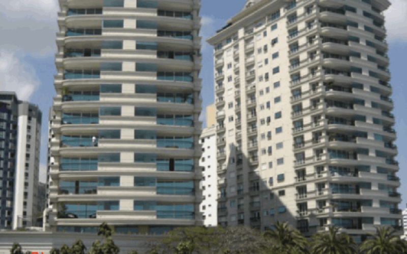 Venda de apartamentos na Avenida Beira-Mar em Florianópolis, SC