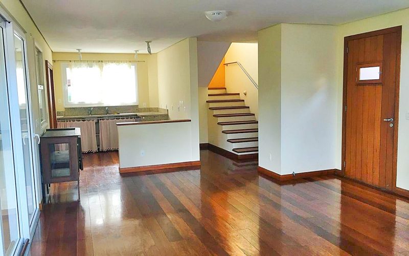 Locacao anual em condominio fechado em florianopolis