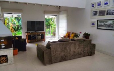 Vendo casa em alto padrao em condominio fechado no norte de florianopolis