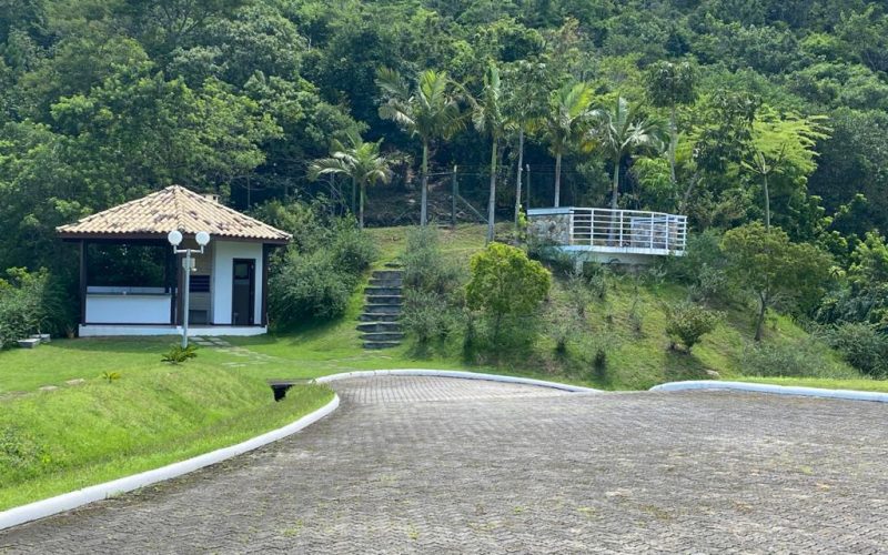 Lote para venda em condominio fechado com vista para o mar