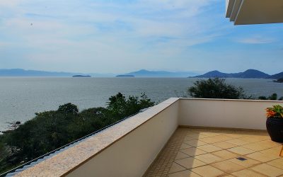 Venda de casa de alto padrao em frente ao mar em florianopolis